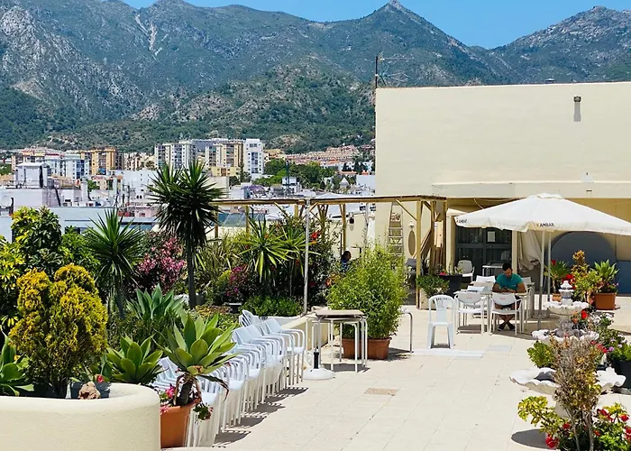 Apartment On The First Line Of The Sea With A View And Free Parking