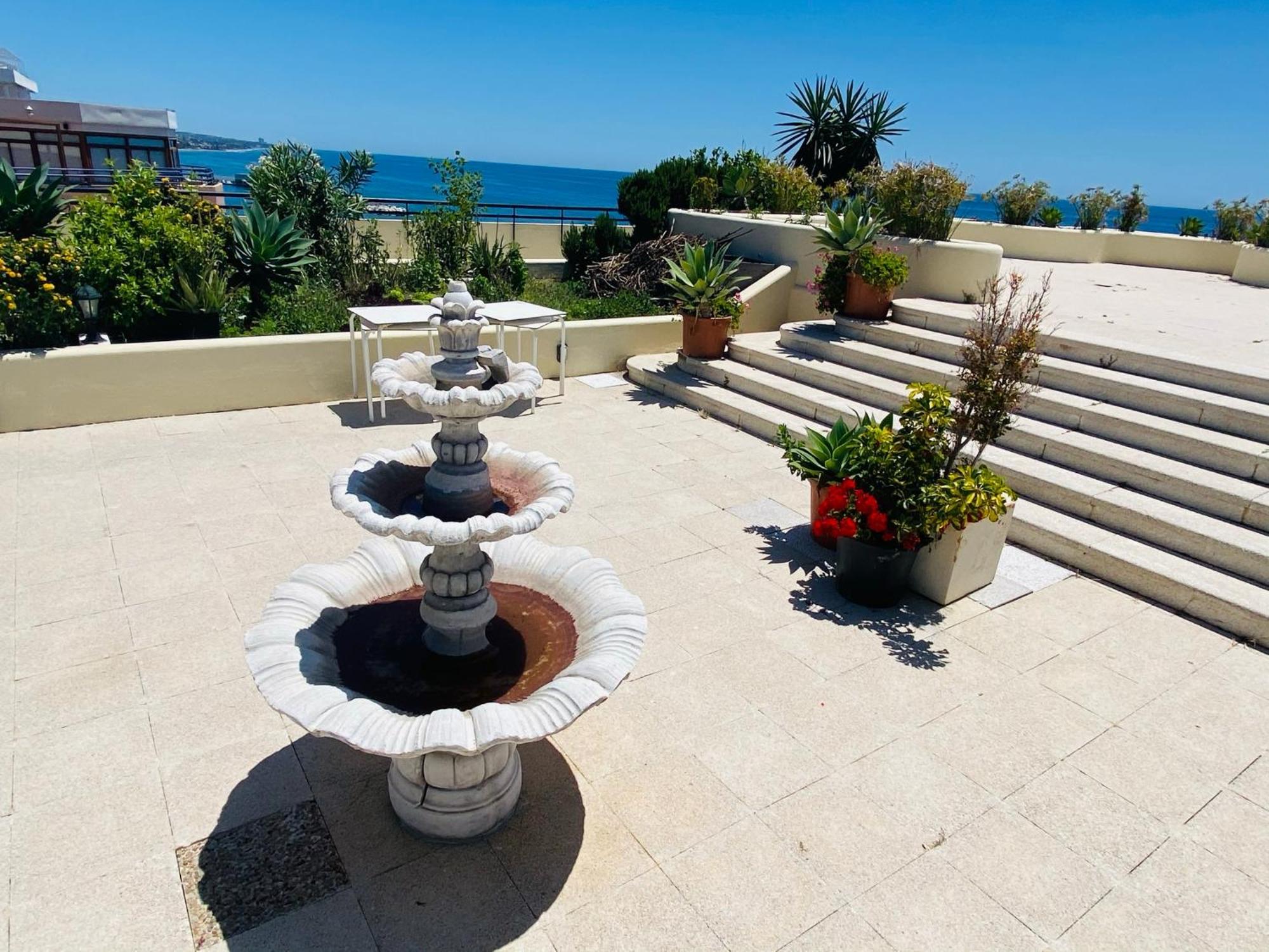 Apartment On The First Line Of The Sea With A View And Free Parking